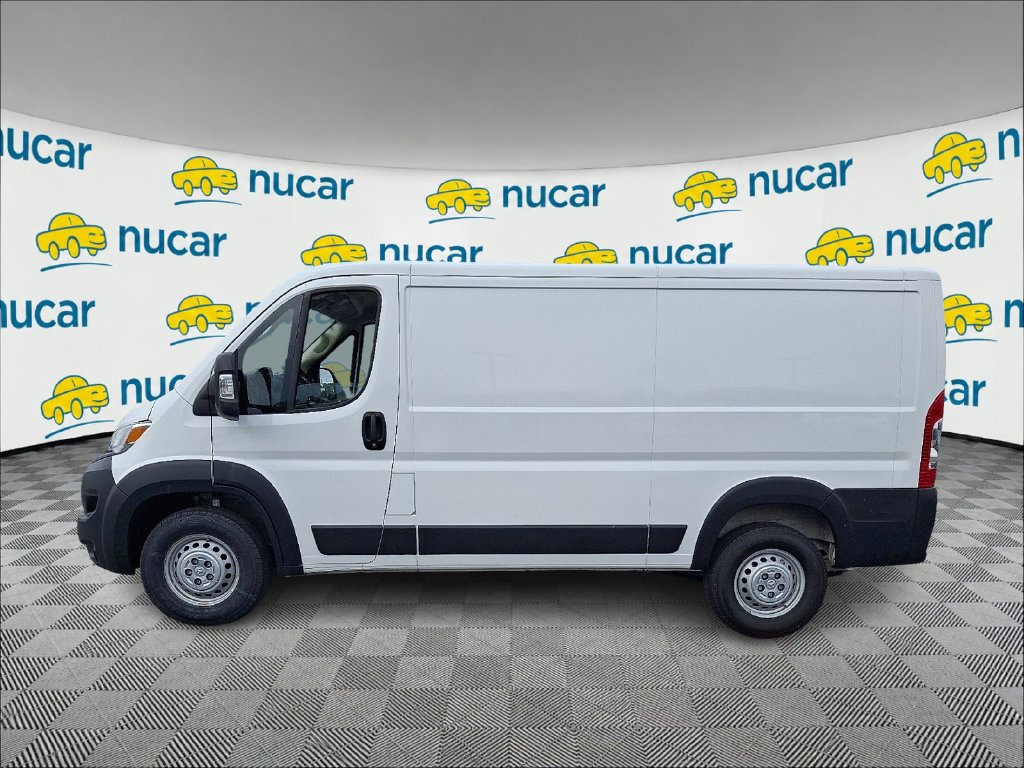 Used 2025 White Ram Base image 4