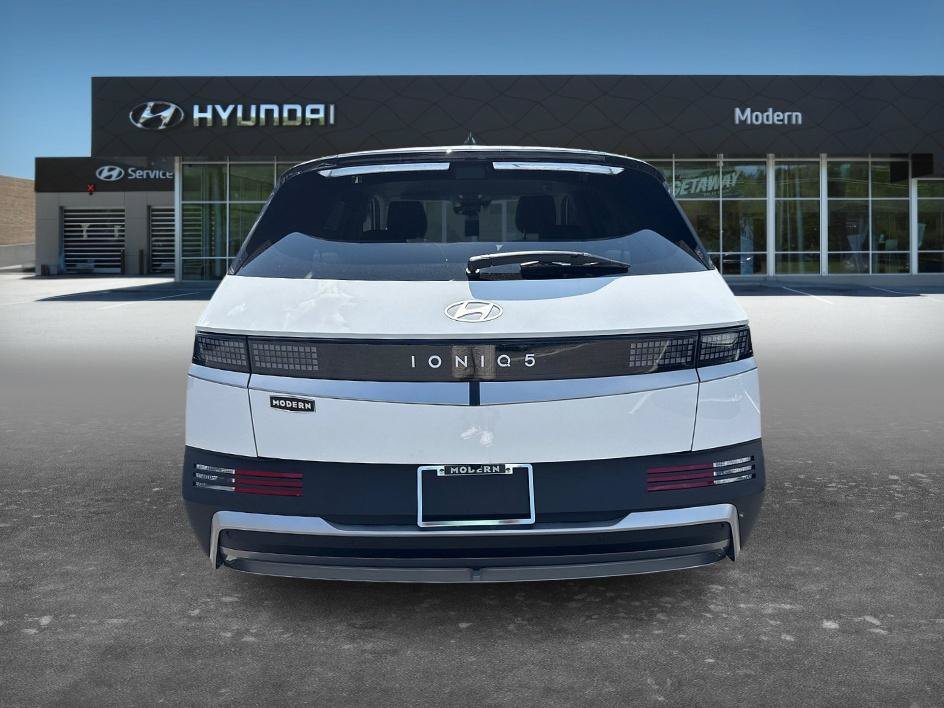 Used 2025 Atlas White Hyundai SE image 6