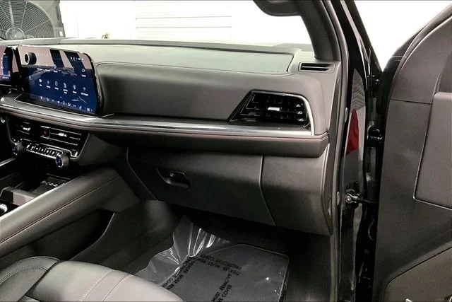 Used 2025 Black Chevrolet RST image 17