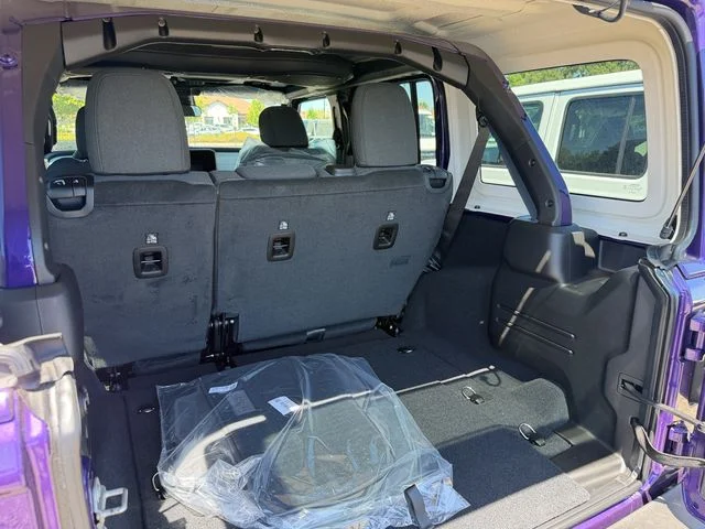 New 2026 Reign Jeep  image 25