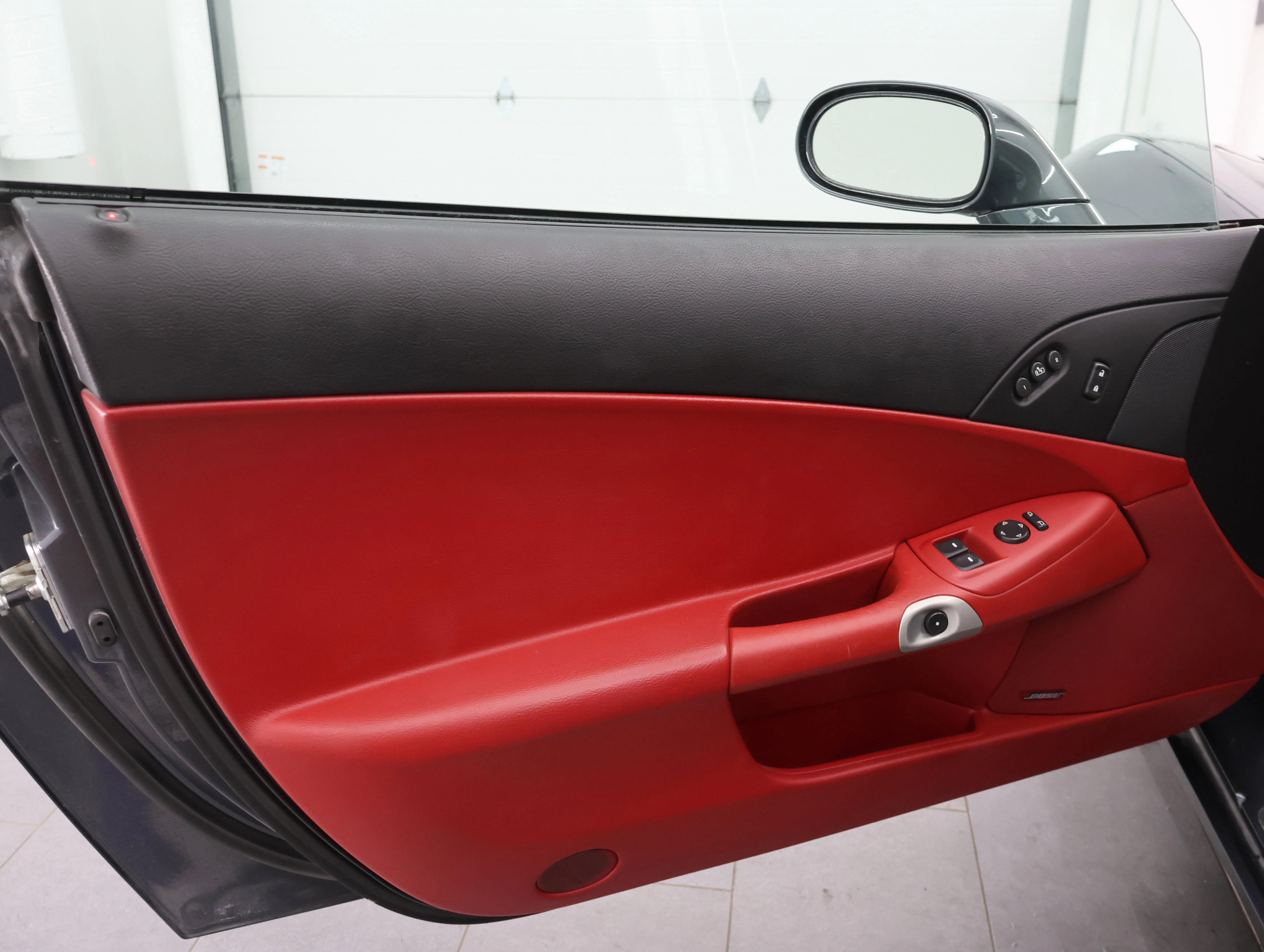 Used 2009 Cyber Gray Metallic Chevrolet Base image 29