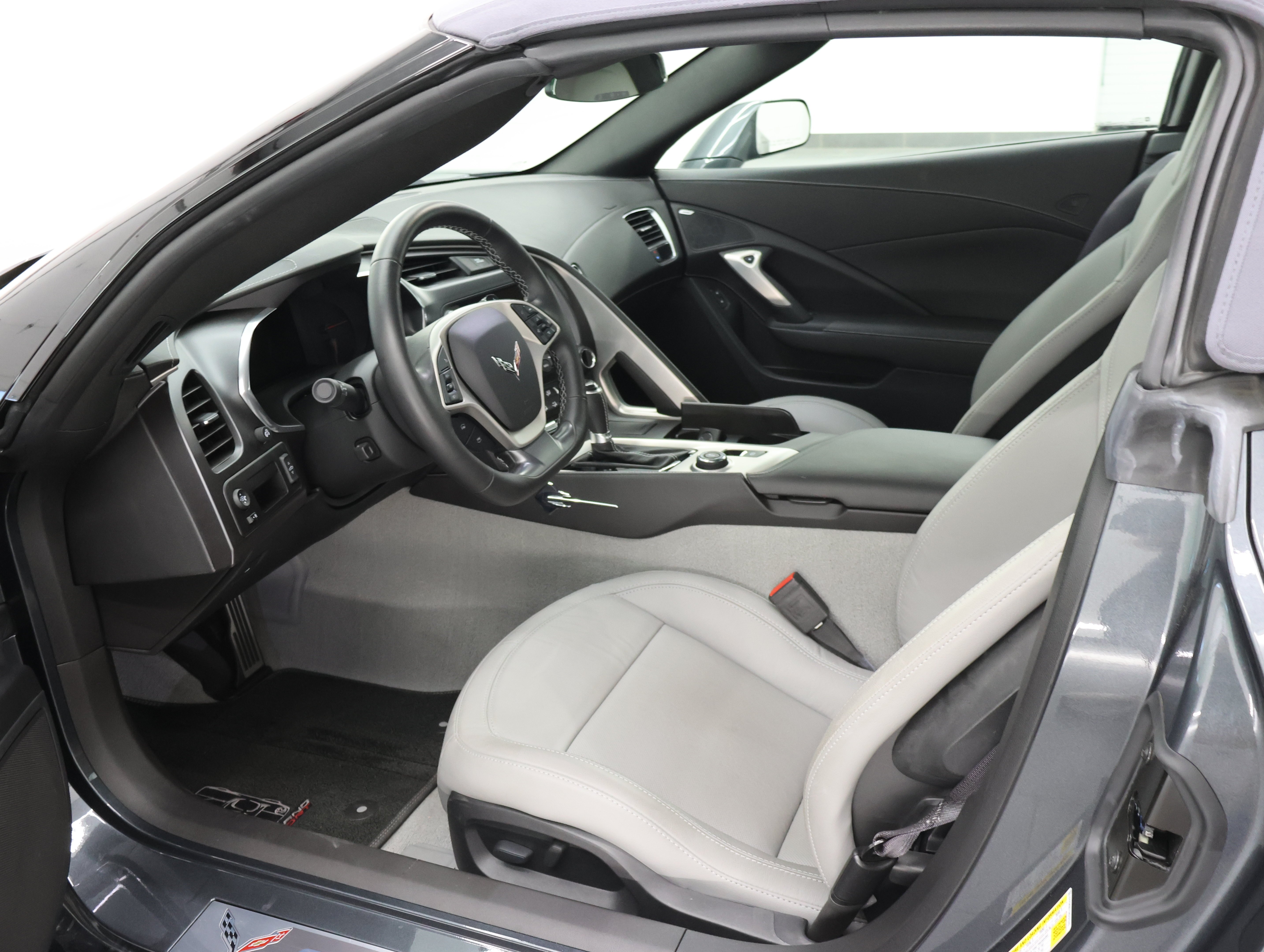 Used 2017 Watkins Glen Gray Metallic Chevrolet Grand Sport 1LT: GRAND SPORT-1LT-POWER TOP CONVERTIBLE-AUTO-MAGNETIC RIDE-BACKUP CAM image 8