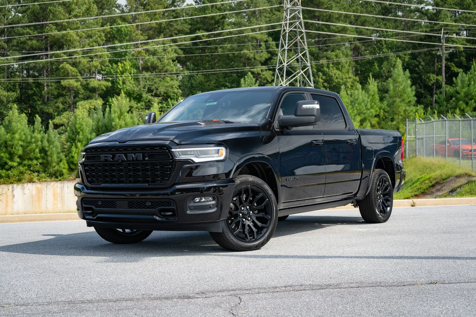 New 2026 Diamond Black Crystal Pearl-Coat Exterior Paint RAM Limited image 2