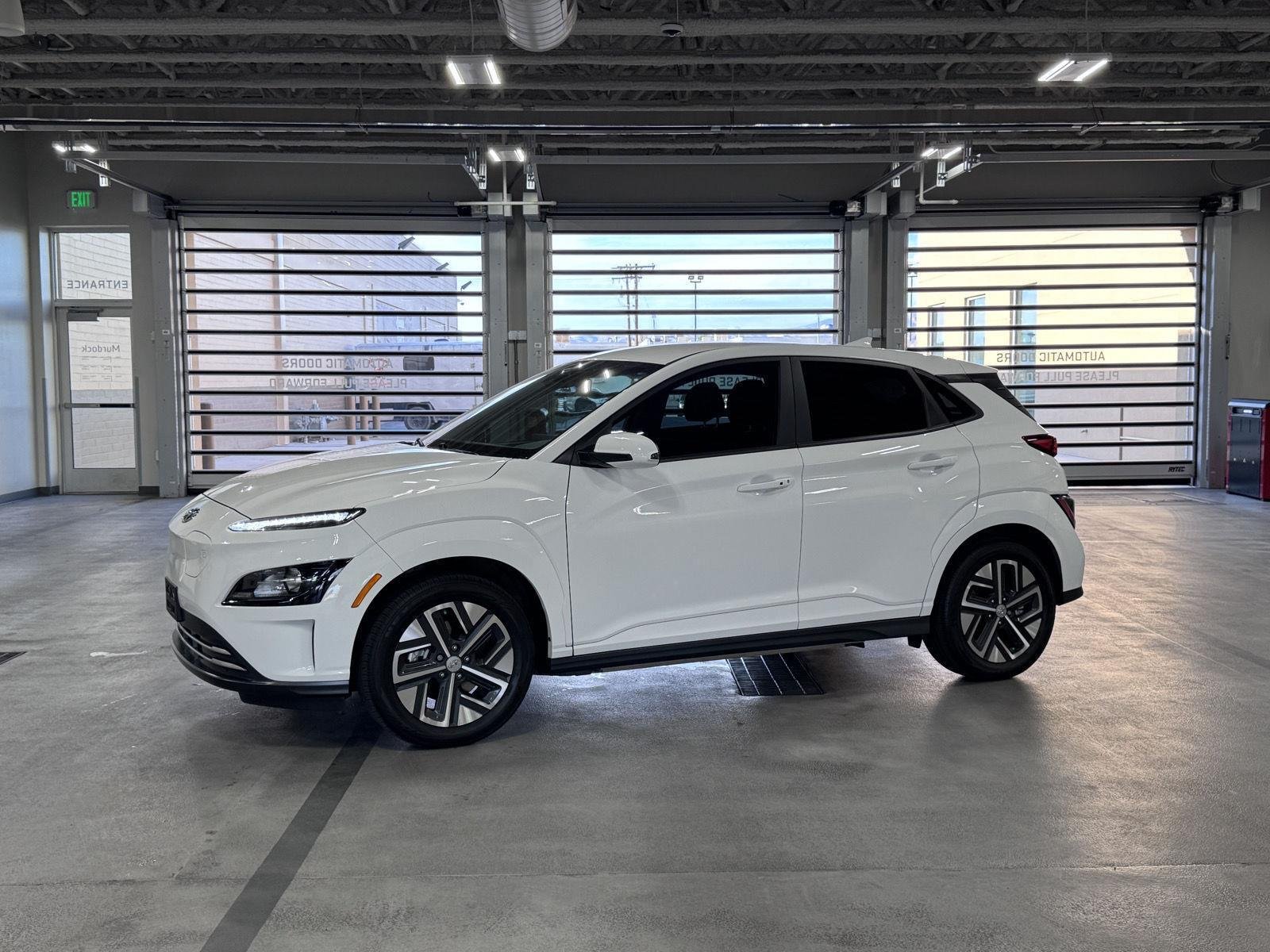 2023 Hyundai Kona Electric SE's photo