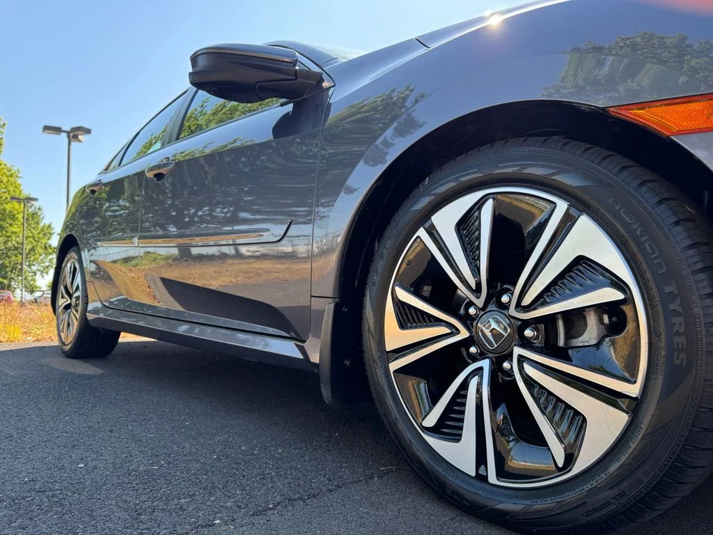 Used 2016  Honda EX-T image 37