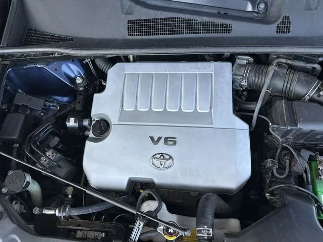 Used 2013 Blue Toyota Limited image 28