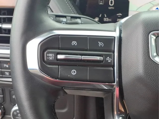 Used 2025 Summit White GMC Denali image 13