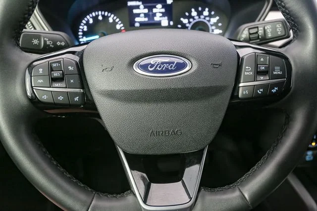 Used 2022 Blue Ford SEL image 29