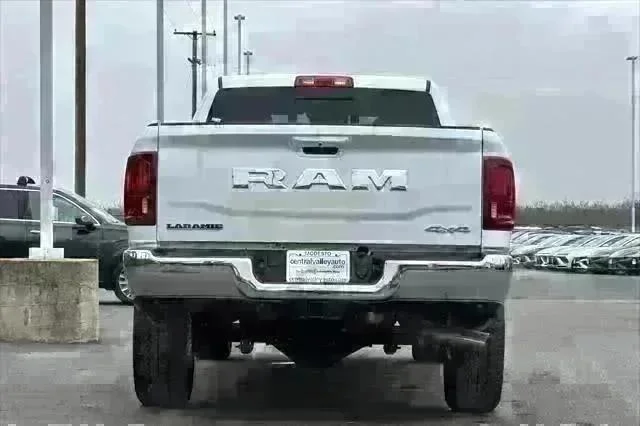 New 2026 Bright White Clear-Coat Exterior Paint RAM LARAMIE image 5
