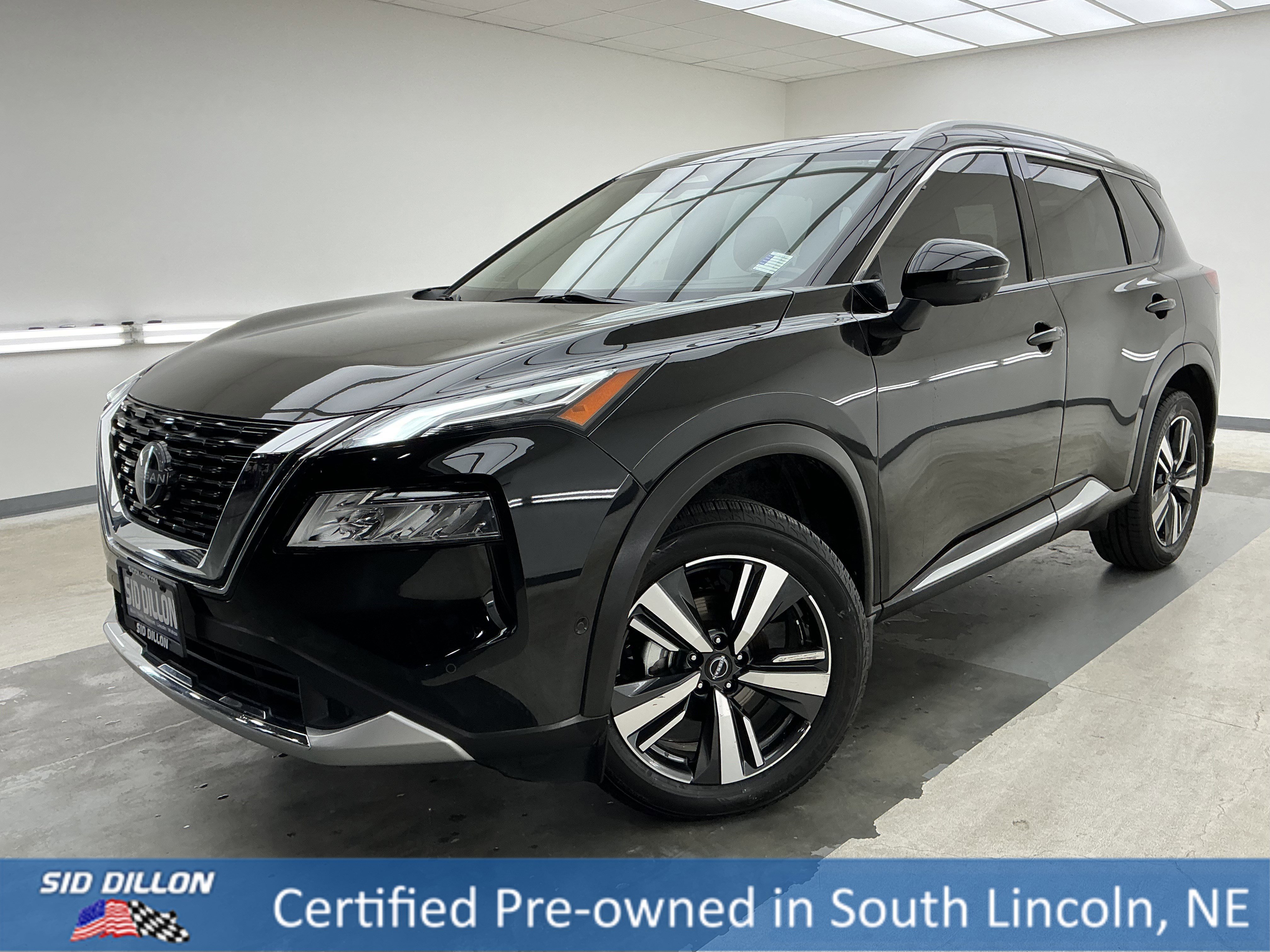 2023 Nissan Rogue Platinum AWD's photo
