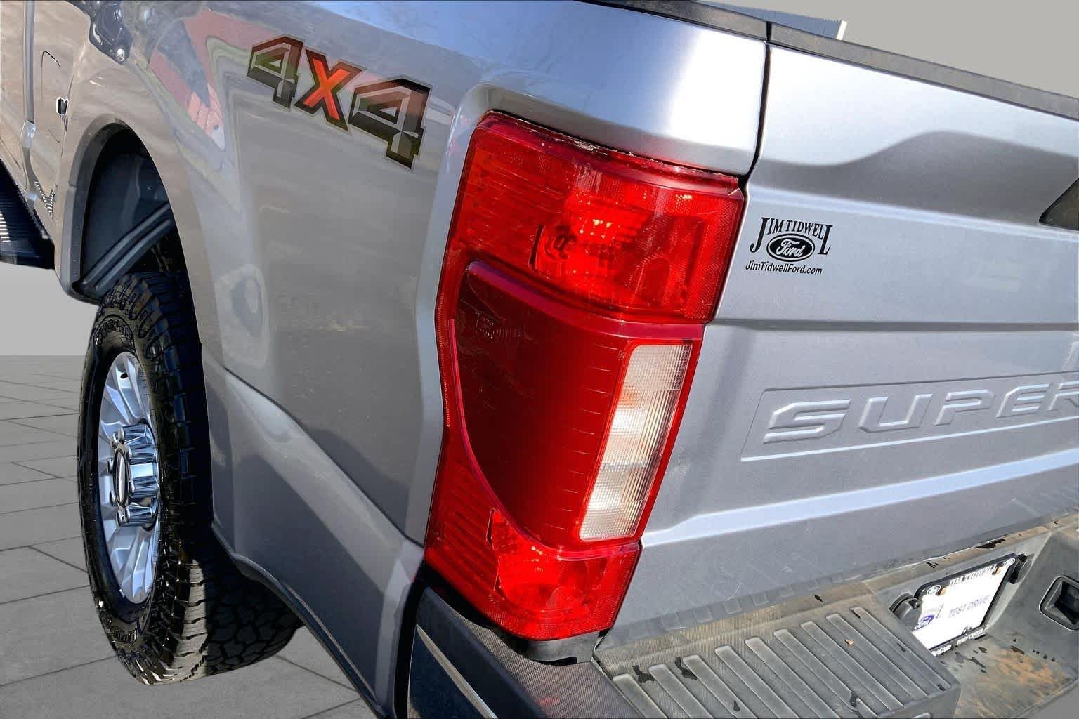Used 2022 Iconic Silver Ford XLT image 28