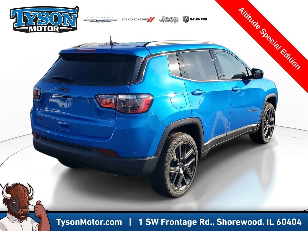 New 2026 Hydro Blue Pearlcoat Jeep Latitude image 3