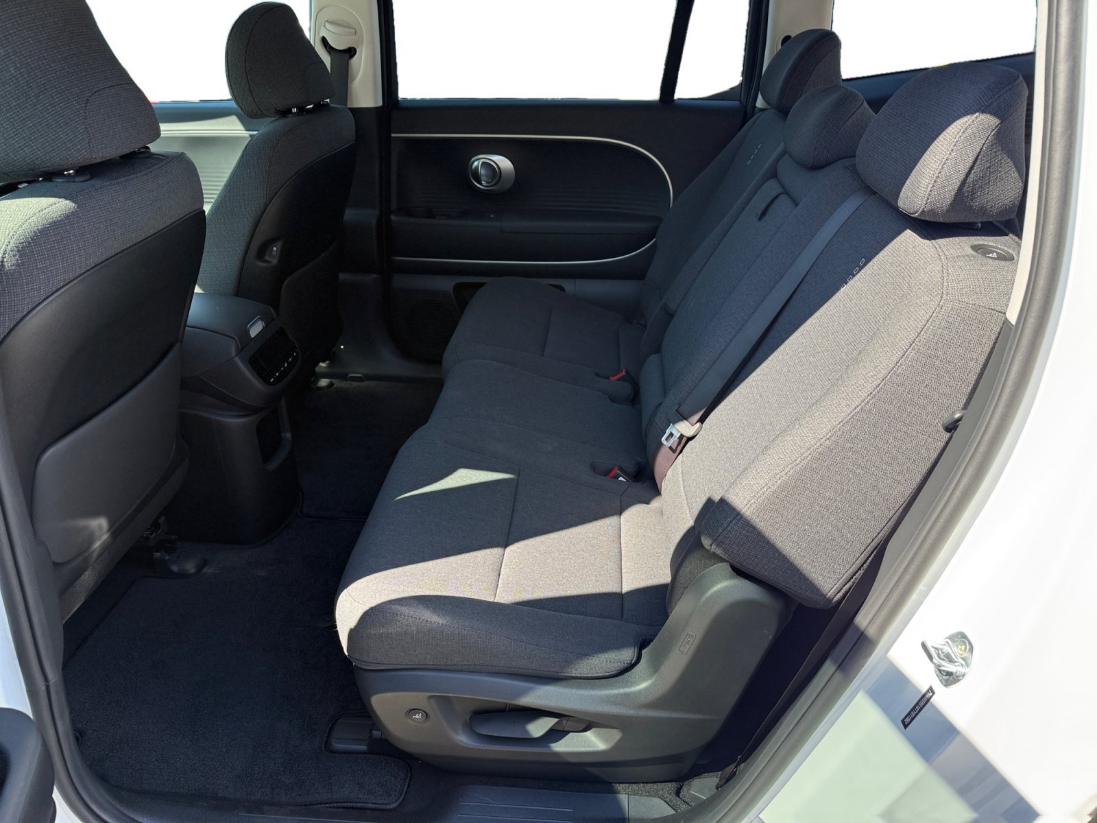 Used 2026 Snow White Pearl Hyundai S image 16