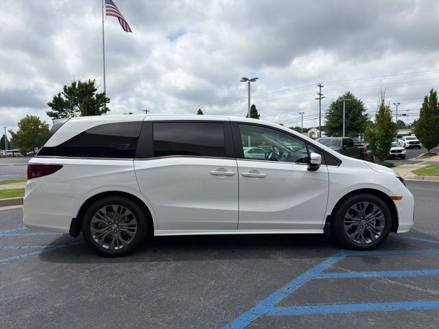 Certified Used 2026 Platinum White Pearl Honda Touring image 5