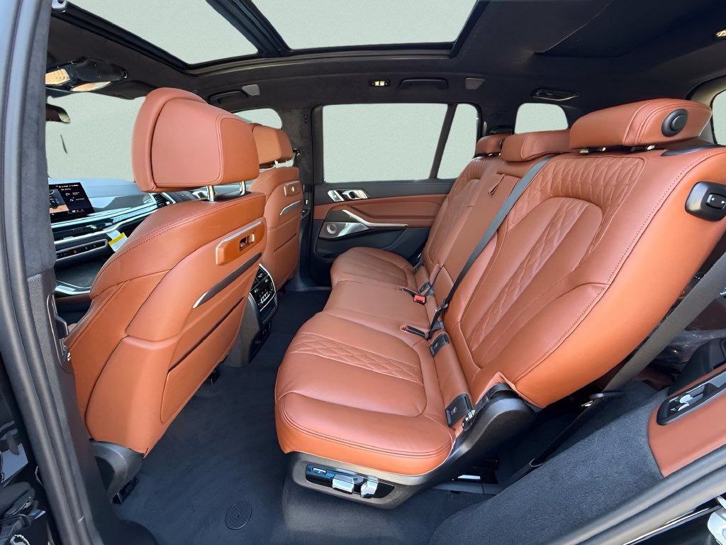 New 2027 Black Sapphire Metallic BMW M60i image 22