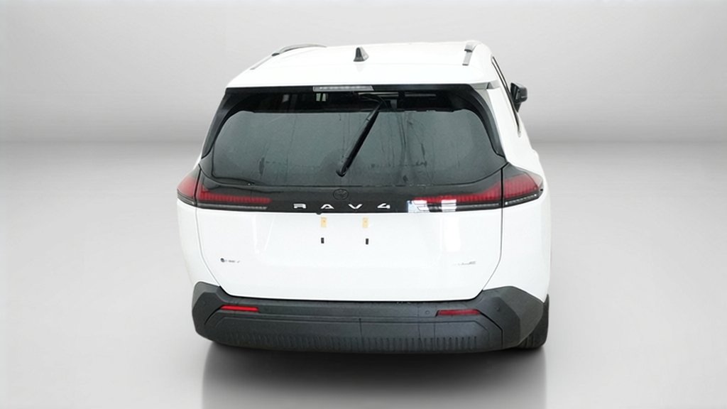 New 2026 Ice Cap Toyota XLE Premium image 12