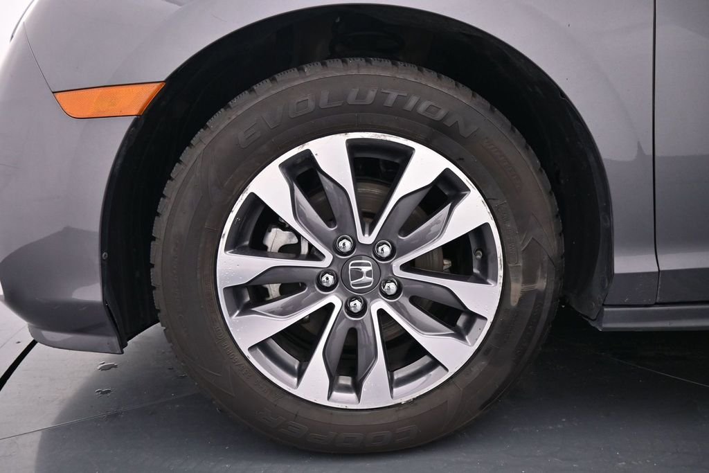 Used 2023  Honda EX-L image 14