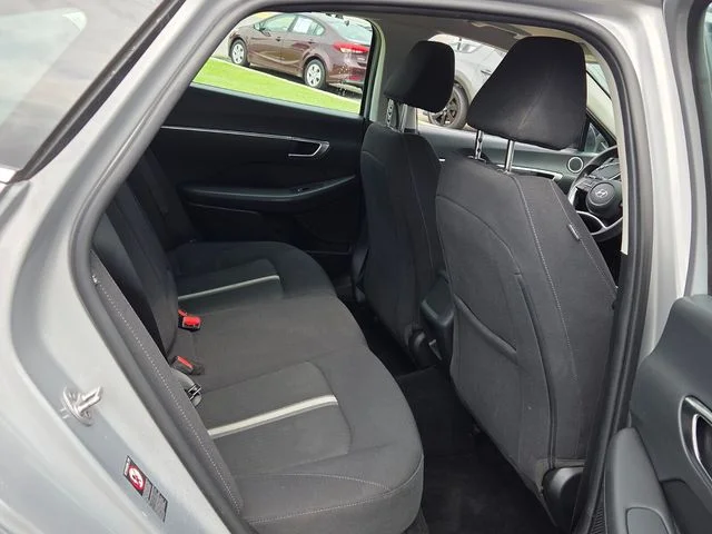 Used 2023 Silver Hyundai SEL image 14