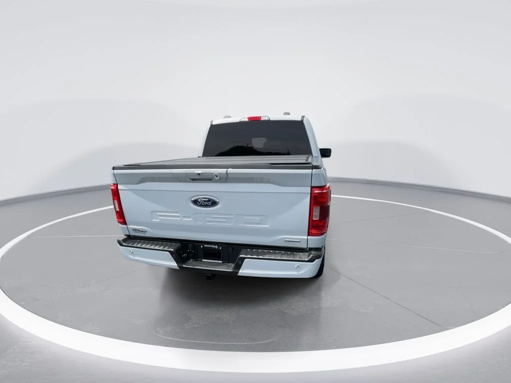 Used 2022 White Ford XLT image 9