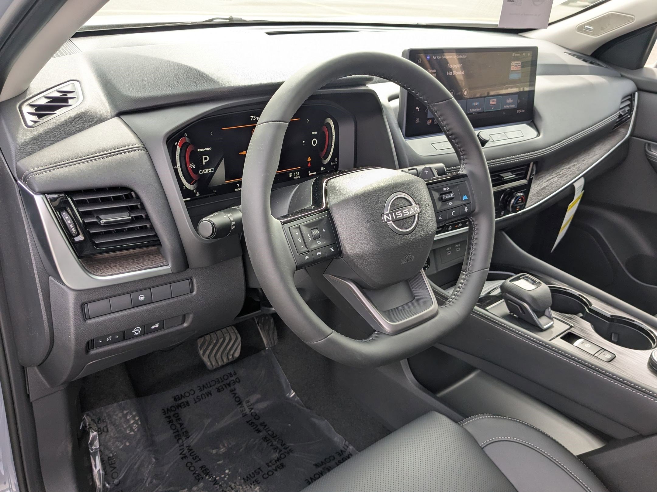New 2026 Boulder Gray Pearl/Super Black Nissan Platinum image 10