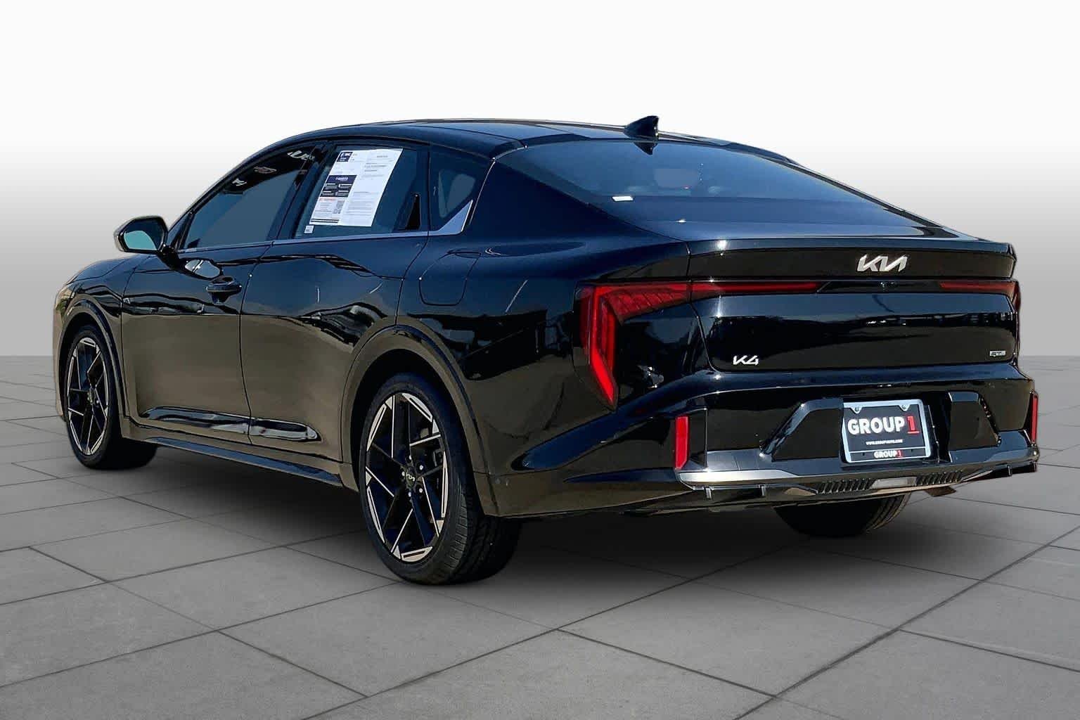 Used 2025 Aurora Black Pearl Kia GT-Line image 11