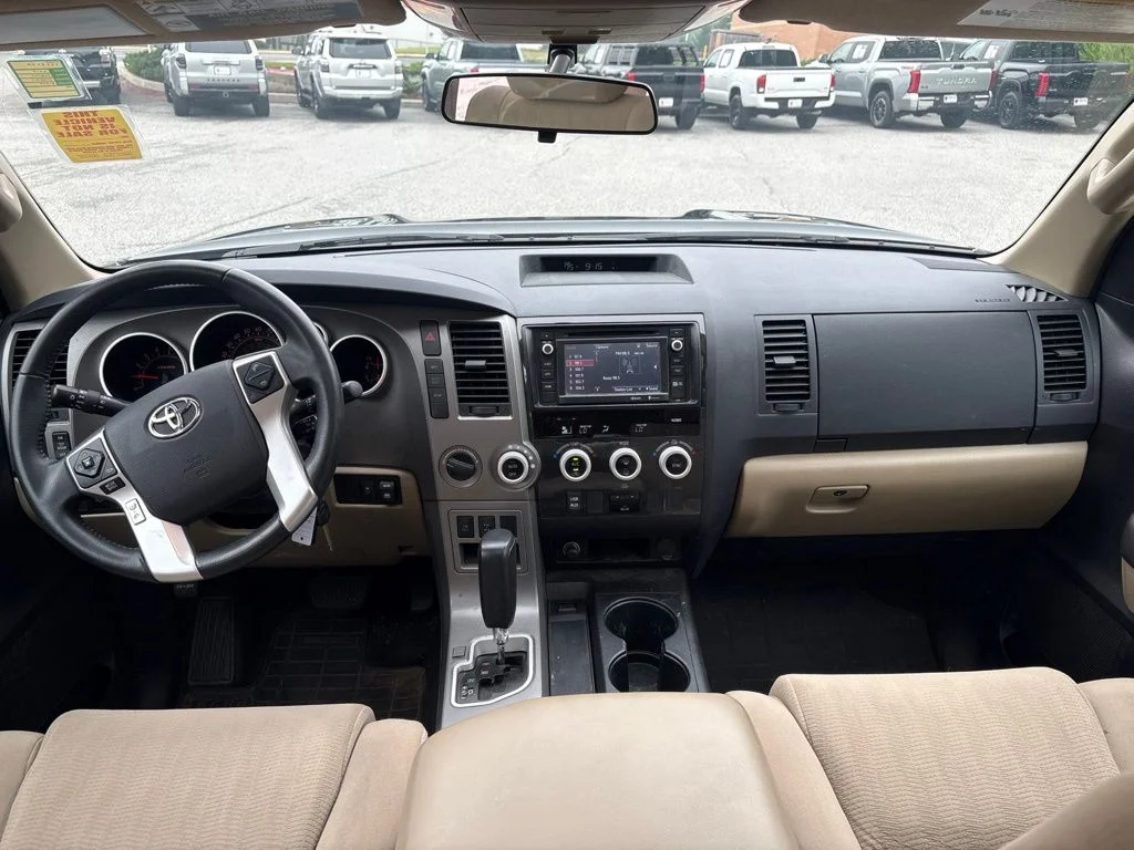 Used 2015 Black Toyota SR5 image 11