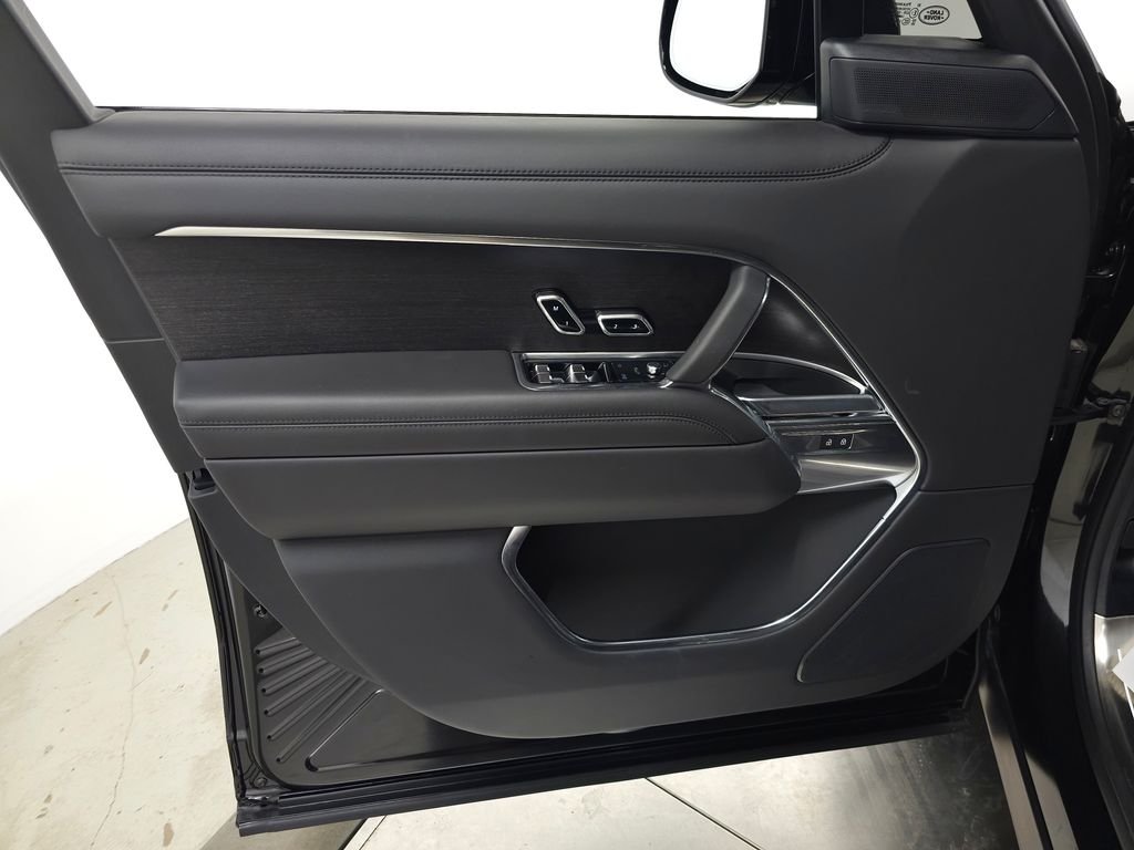 Certified Used 2026 Santorini Black Metallic Land Rover SE image 15