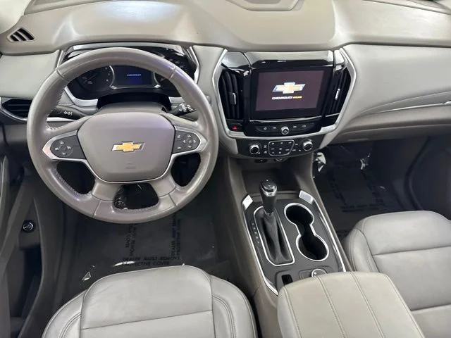 Used 2019 Gray Chevrolet 3LT image 27