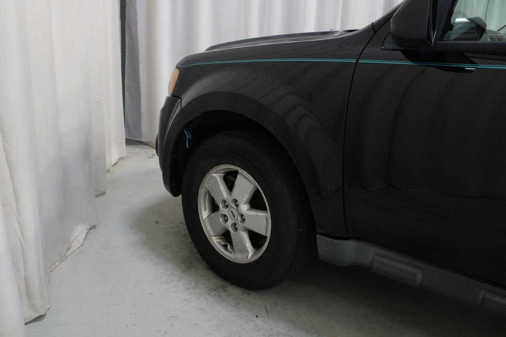 Used 2010 Black Ford XLT image 27