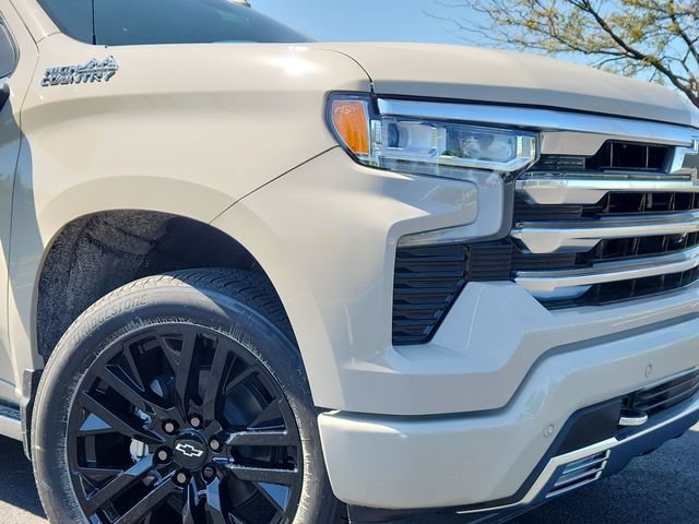 New 2026 White Sands Chevrolet High Country image 9