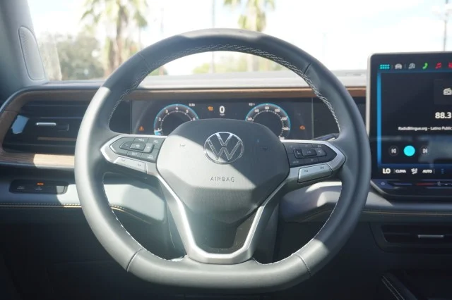 New 2027 Sandstone Volkswagen SE w/Technology image 26