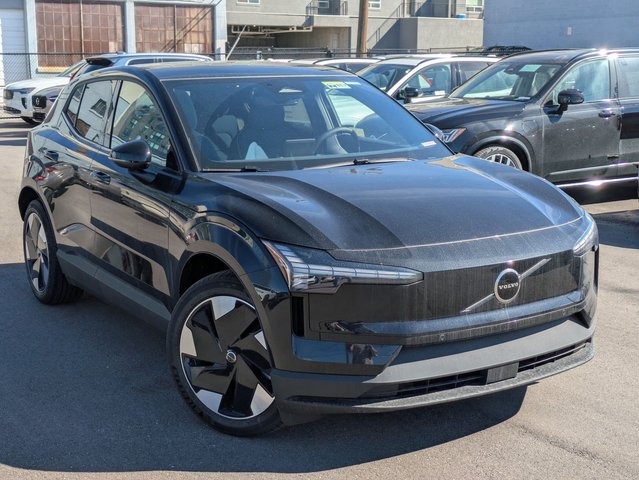 2026 Volvo EX30 Plus