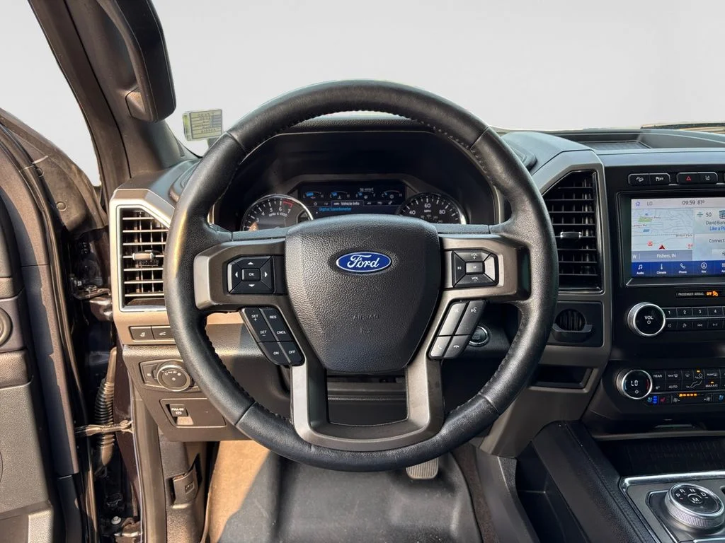 Used 2020 Black Ford XLT image 11