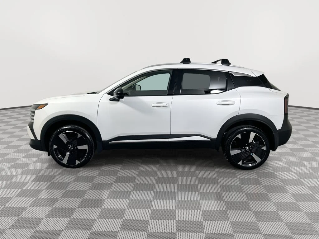 New 2026 White Nissan SR image 5