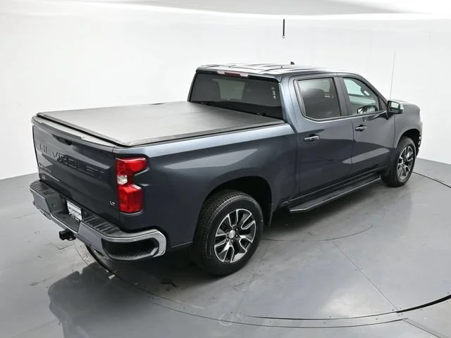 Used 2019 SHADOW GRAY METALLIC Chevrolet LT image 35