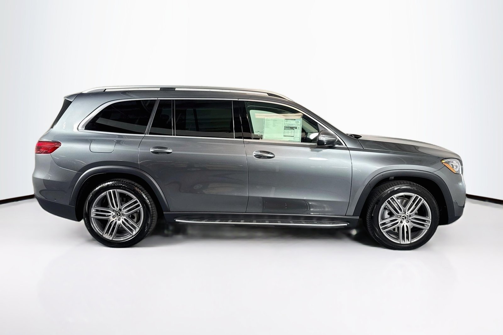 New 2026 Selenite Grey Metallic Mercedes-Benz GLS 450 image 4
