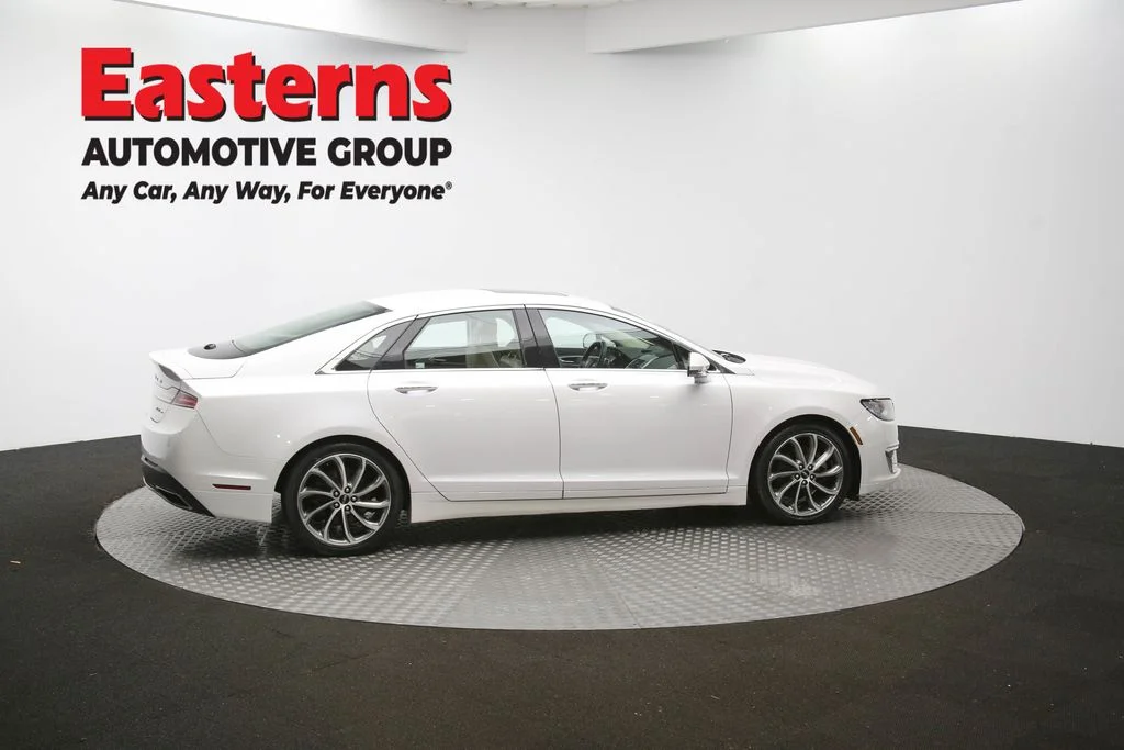 Used 2019 White Lincoln Reserve image 45