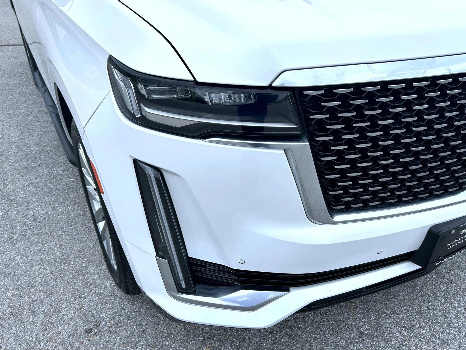 Used 2021 White Cadillac Premium Luxury image 10