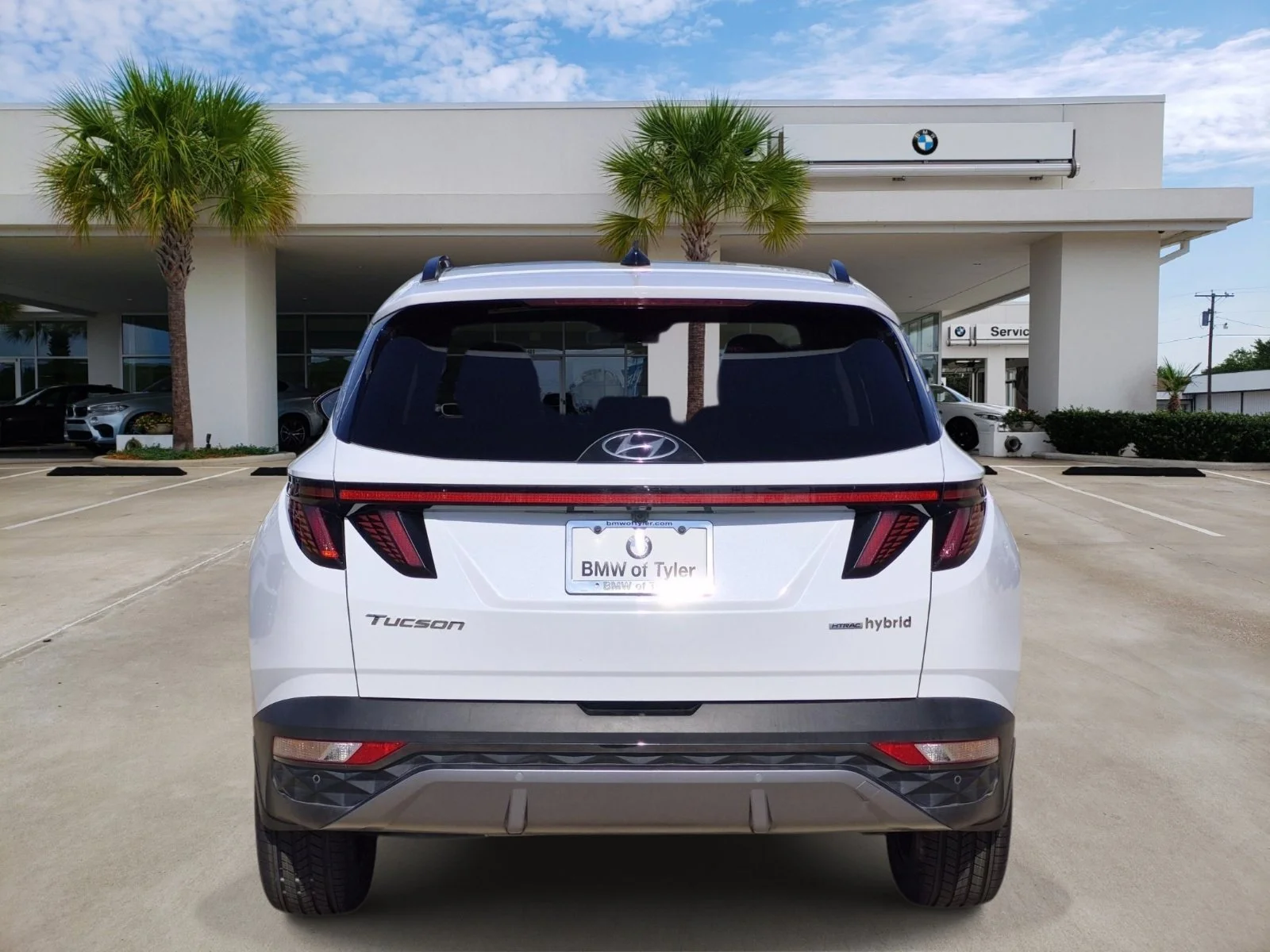 Used 2024 White Pearl Hyundai Limited image 5