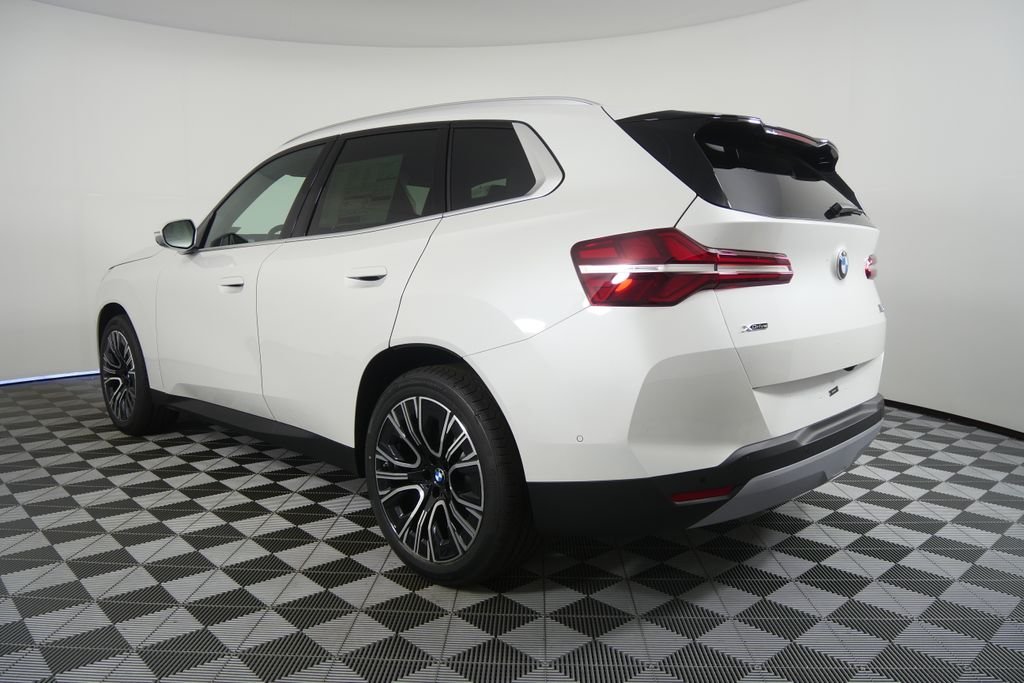 Used 2026 Mineral White Metallic BMW 30 xDrive image 5