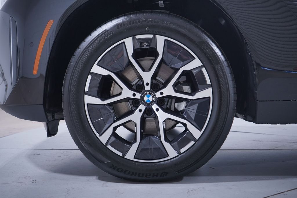 Used 2026 Black Sapphire Metallic BMW 30 xDrive image 2
