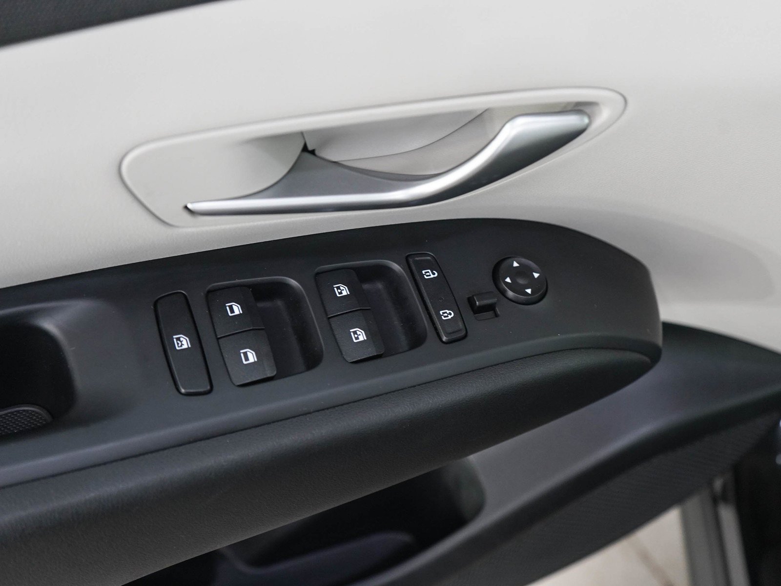 Used 2024 Black Pearl Hyundai SEL AWD *Ltd Avail* image 21