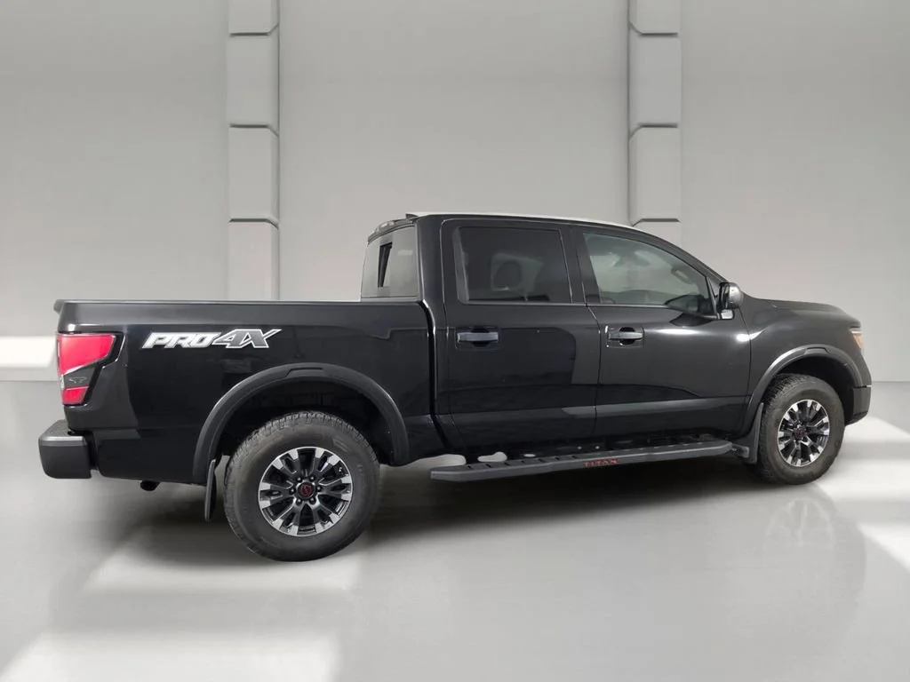 2024 Nissan Titan PRO-4X - Photo 4