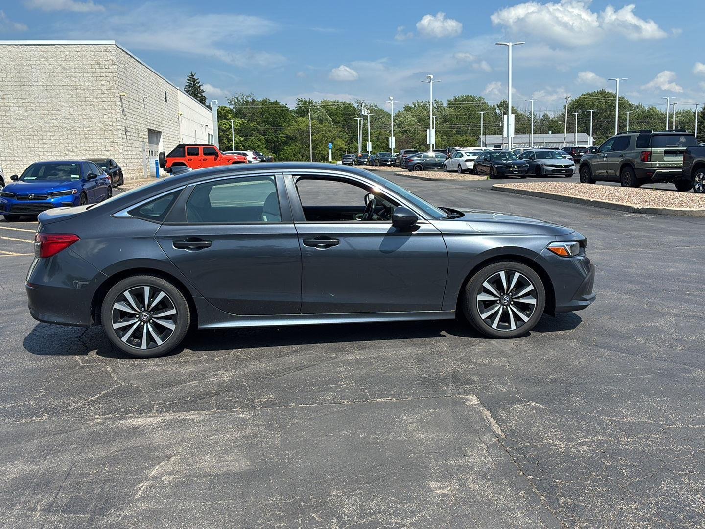 Used 2024 Meteorite Gray Metallic Honda EX image 15
