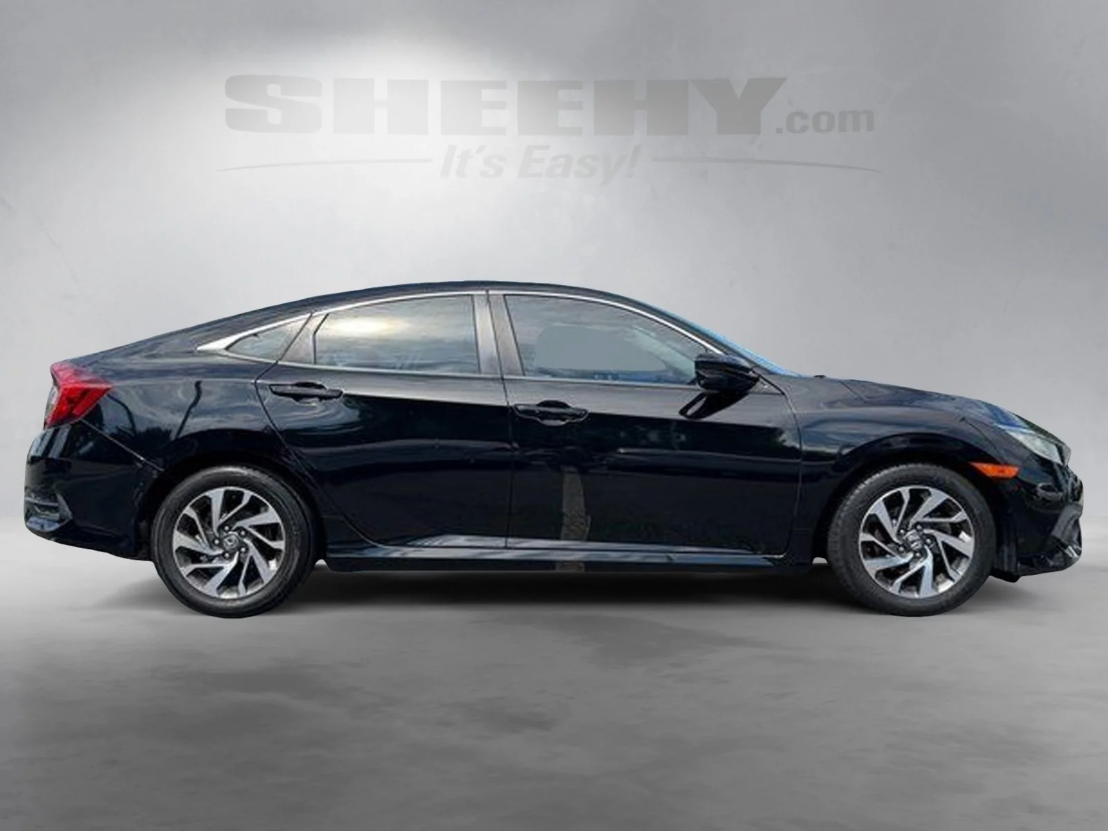 Used 2017  Honda EX image 9