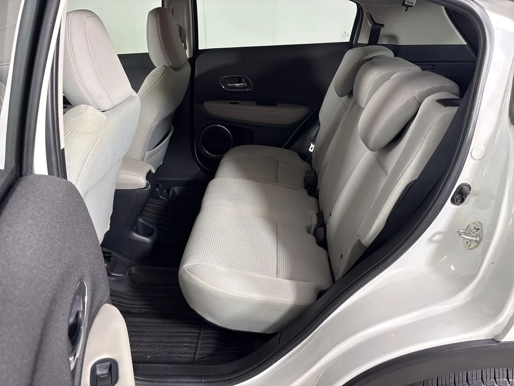 Certified Used 2022 White Honda EX image 25