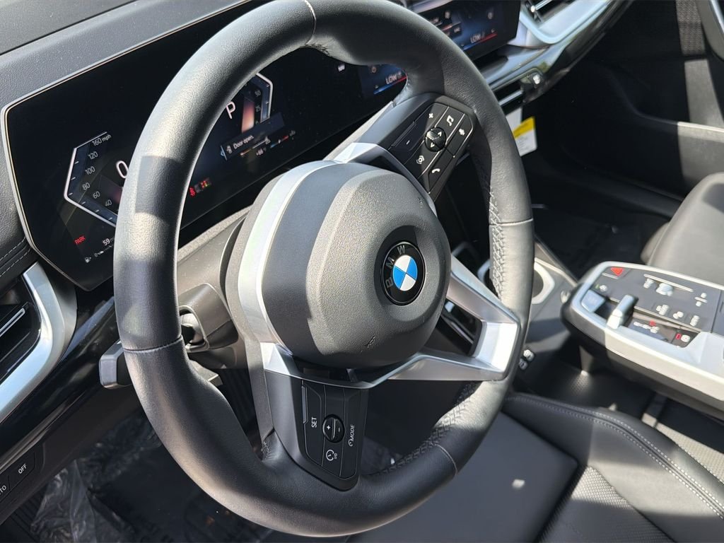 Used 2025 Silver BMW xDrive28i image 11