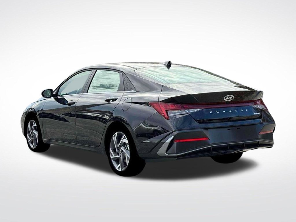 New 2026 Black Hyundai Limited image 24