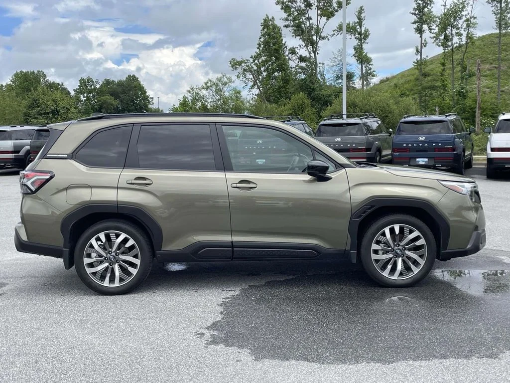 2025 Subaru Forester Touring - Photo 28