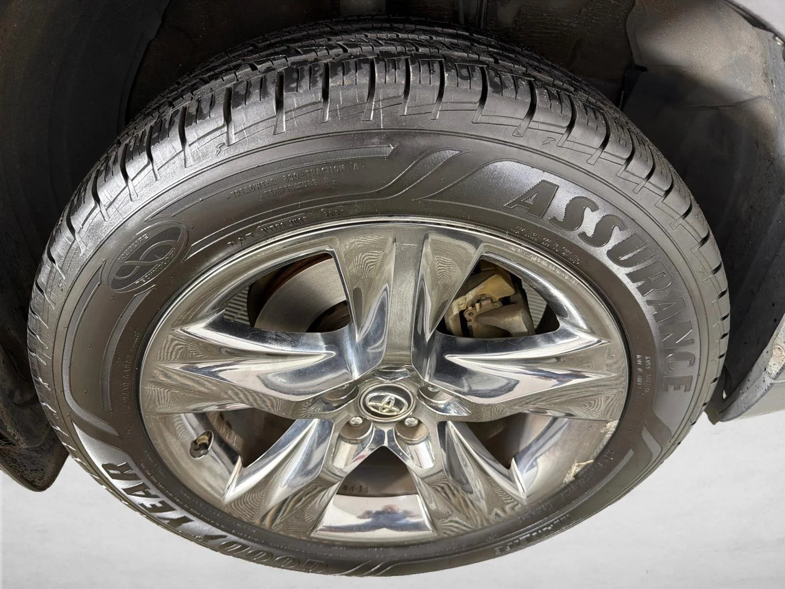 Used 2017 Gray Toyota Hybrid Limited image 14